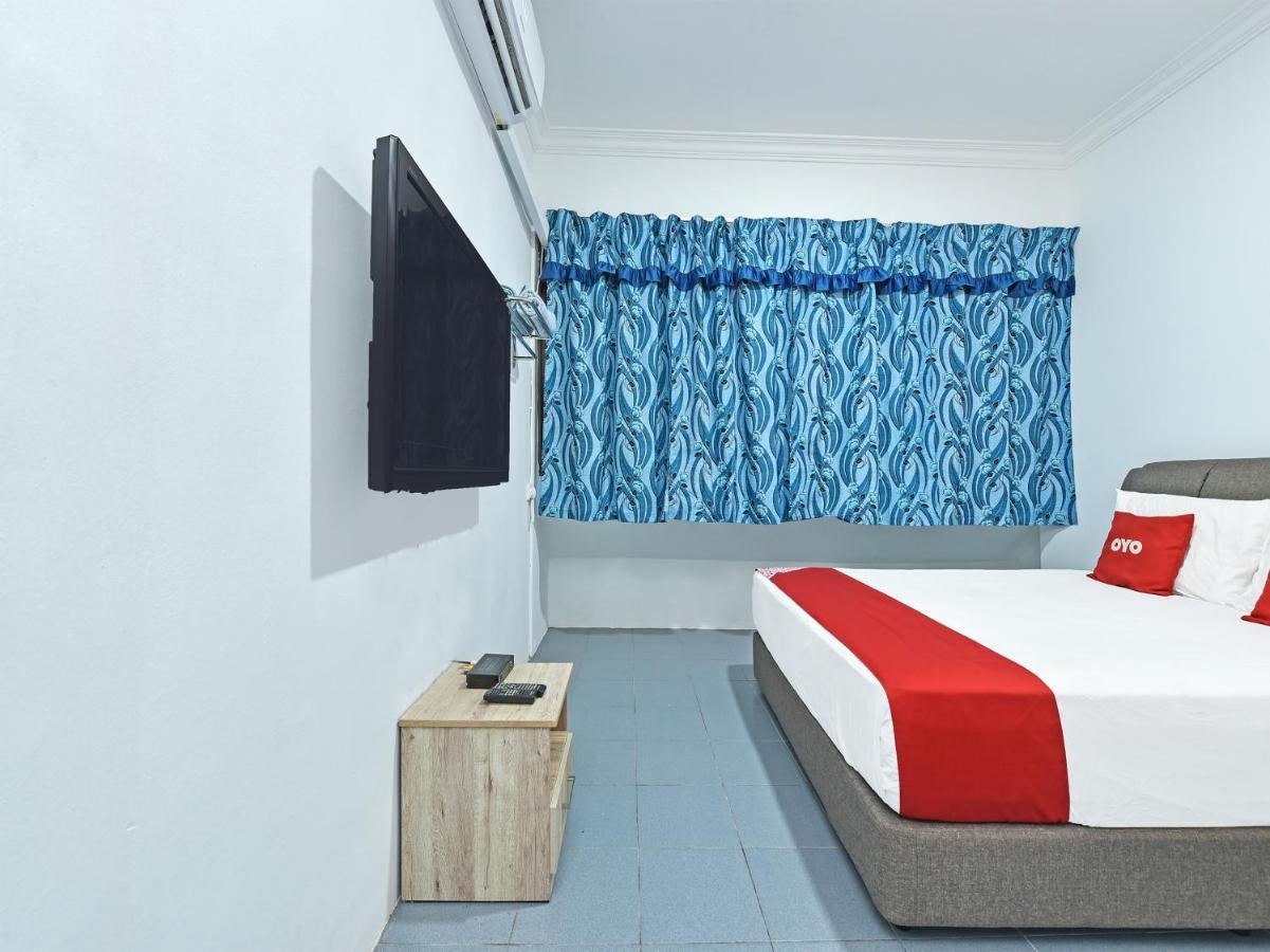 Oyo 90544 M&H Hotel Pengerang Dış mekan fotoğraf
