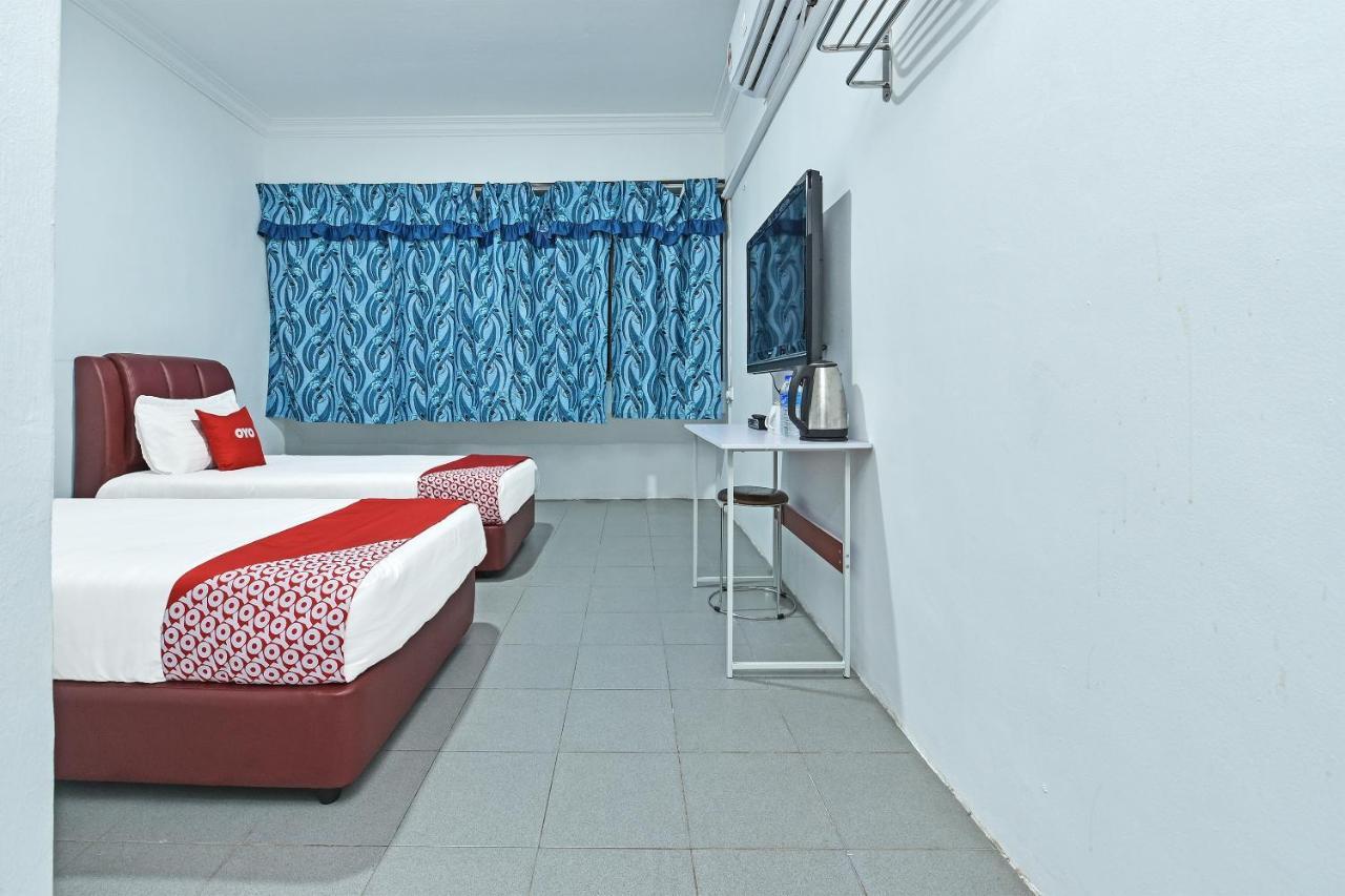 Oyo 90544 M&H Hotel Pengerang Dış mekan fotoğraf