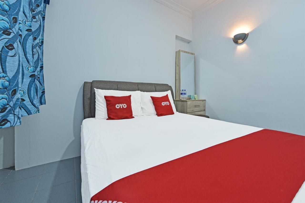 Oyo 90544 M&H Hotel Pengerang Dış mekan fotoğraf
